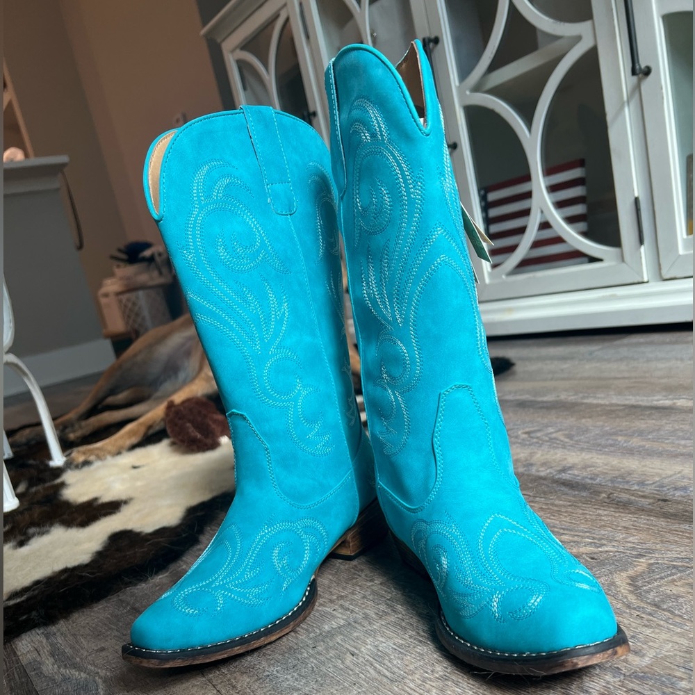 Turquoise Cowgirl Boots